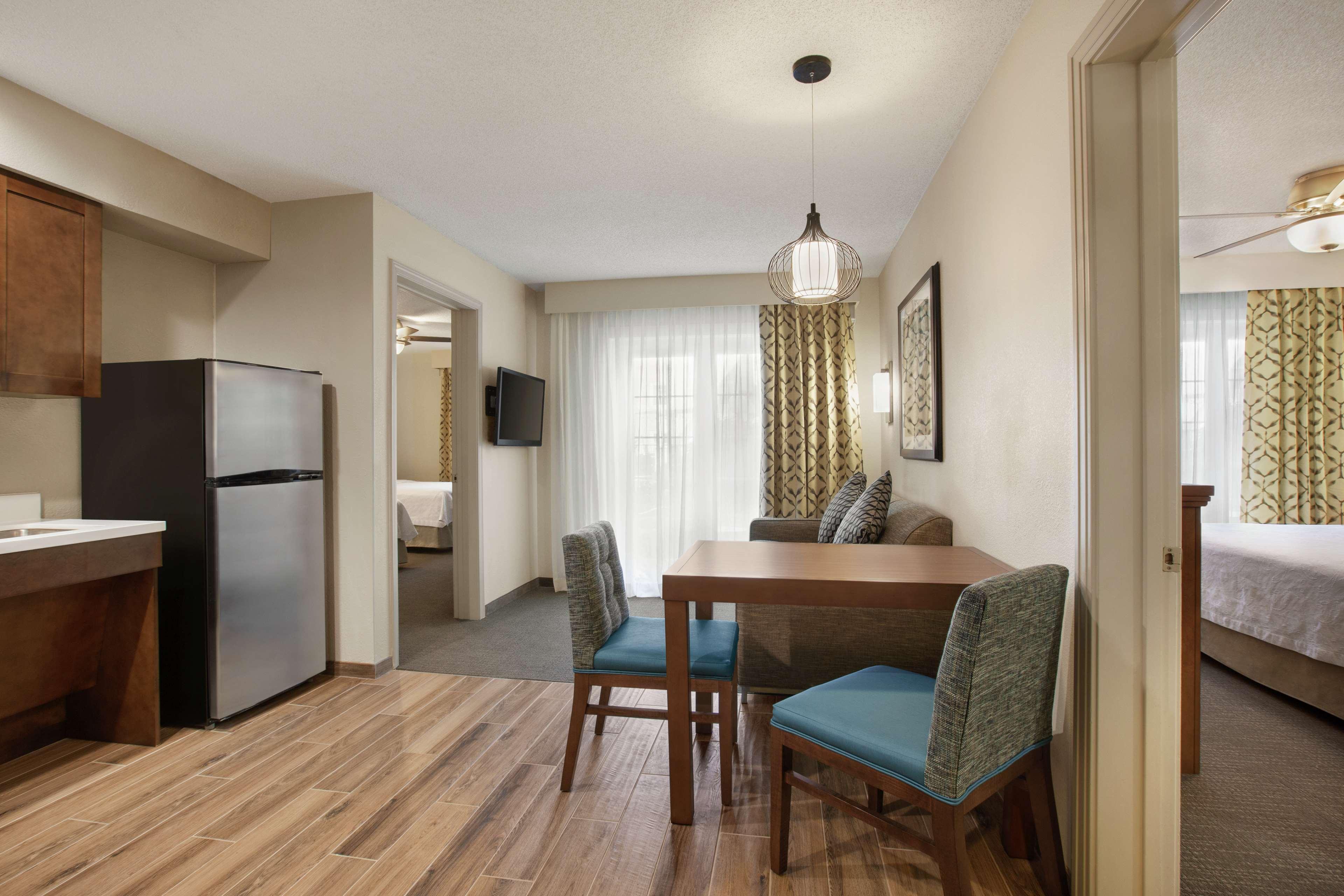 Homewood Suites By Hilton Kansas City Airport Exteriér fotografie