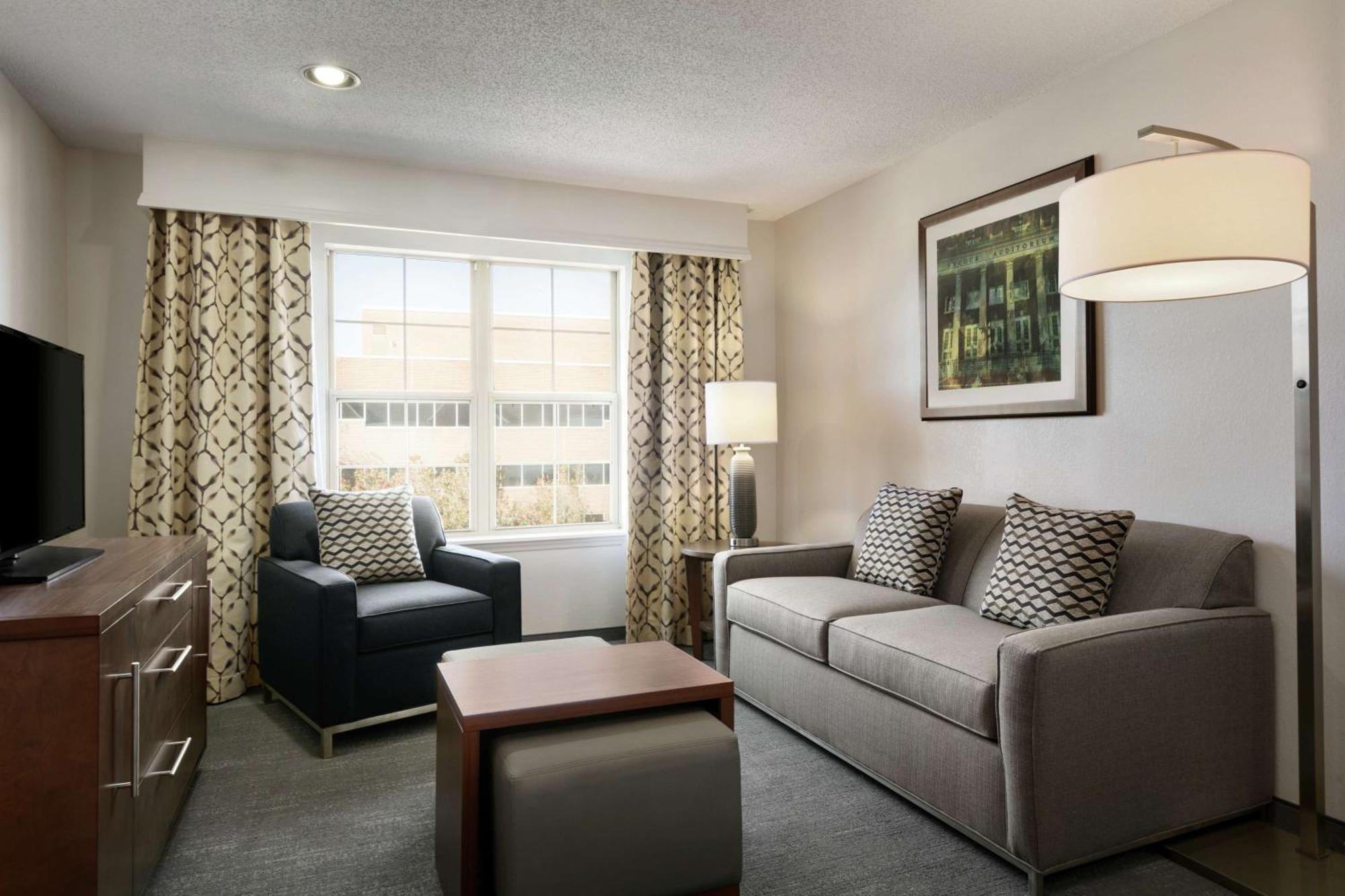 Homewood Suites By Hilton Kansas City Airport Exteriér fotografie